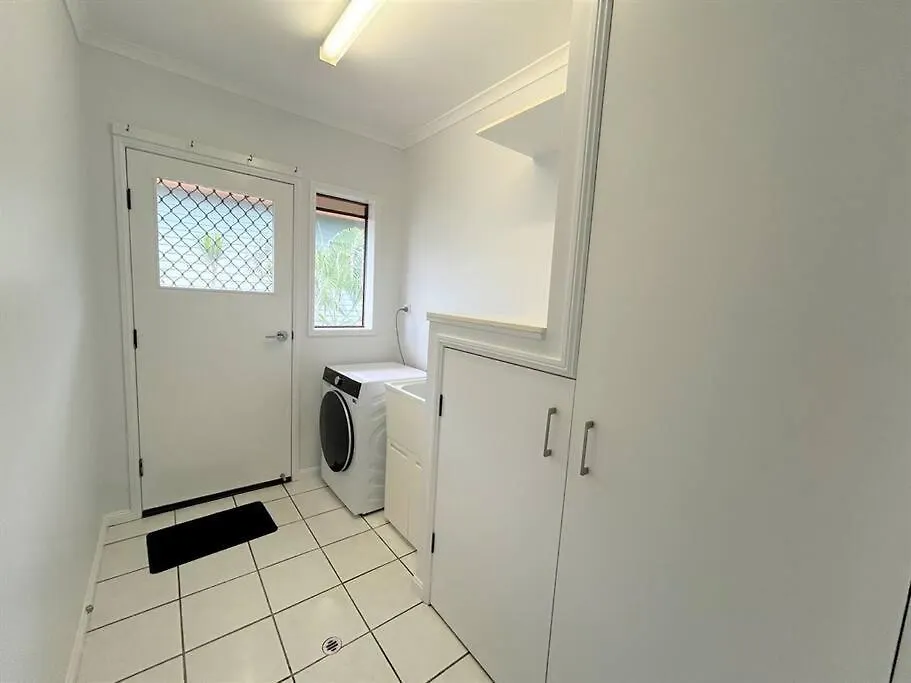 South Mission Beach Mission Views - 3 Bedroom Home With Stunning Views בית נופש